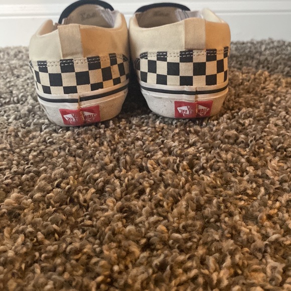 Black and White checkered Vans size youth 5 - Picture 3 of 4